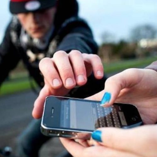 Faça isso antes que roubem teu celular